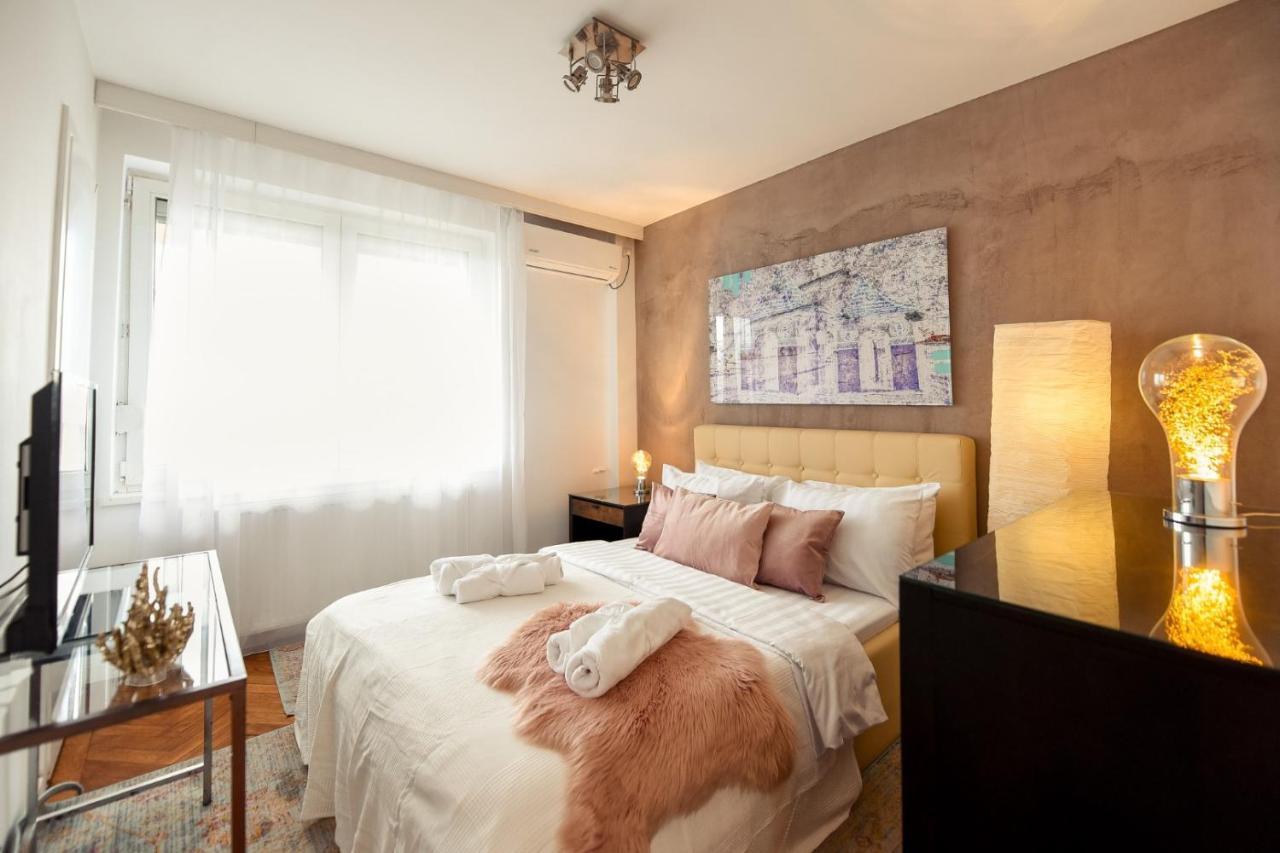 בוקרשט New - Elegant Duplex With Amazing View & Balcony - Homey Residence מראה חיצוני תמונה