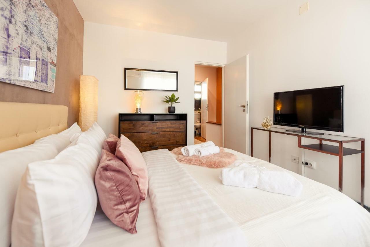 בוקרשט New - Elegant Duplex With Amazing View & Balcony - Homey Residence מראה חיצוני תמונה